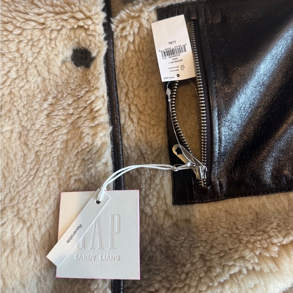 GAP X Sandy Liang Vegan Reversible Sherpa Jacket L/XL - Picture 3 of 5